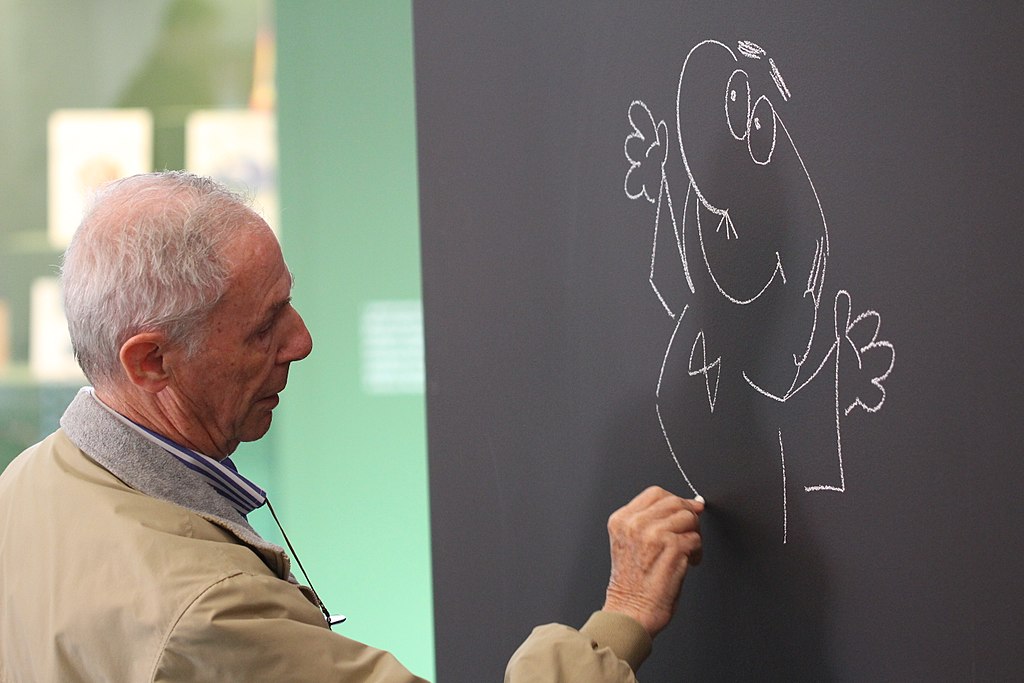 Bruno Bozzetto alla Triennale di Milano 2017 mentre disegna il Signor Rossi